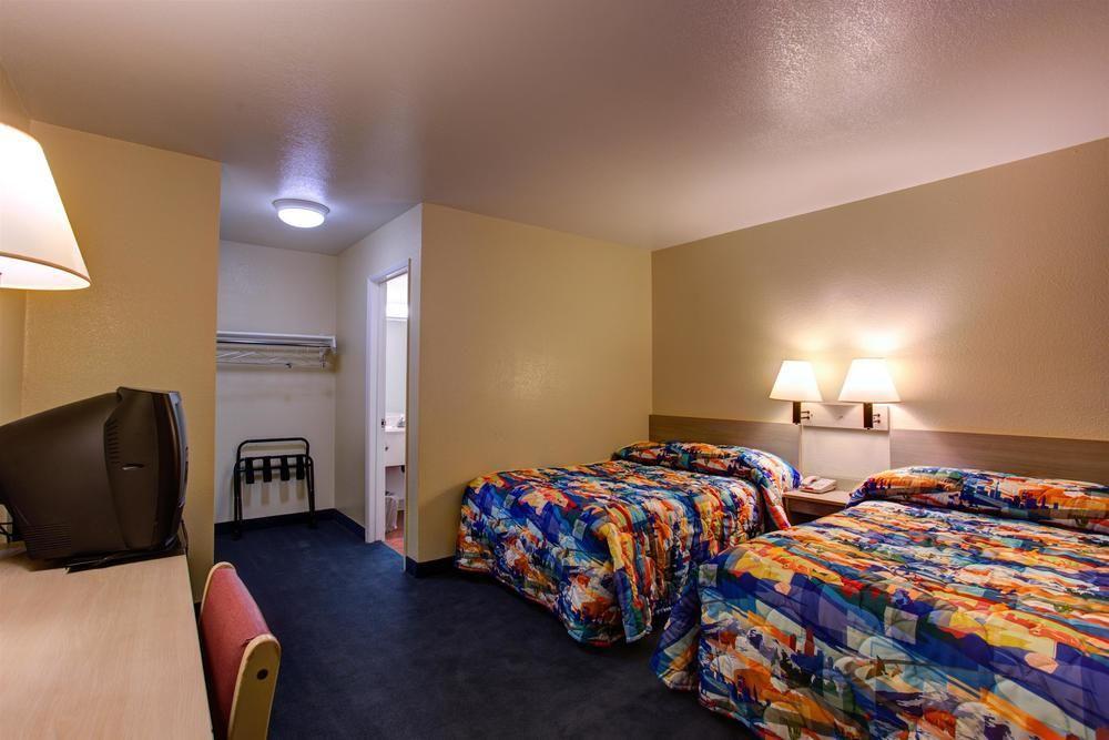 Motel 6-Kelso, Wa - Mt. St. Helens Экстерьер фото