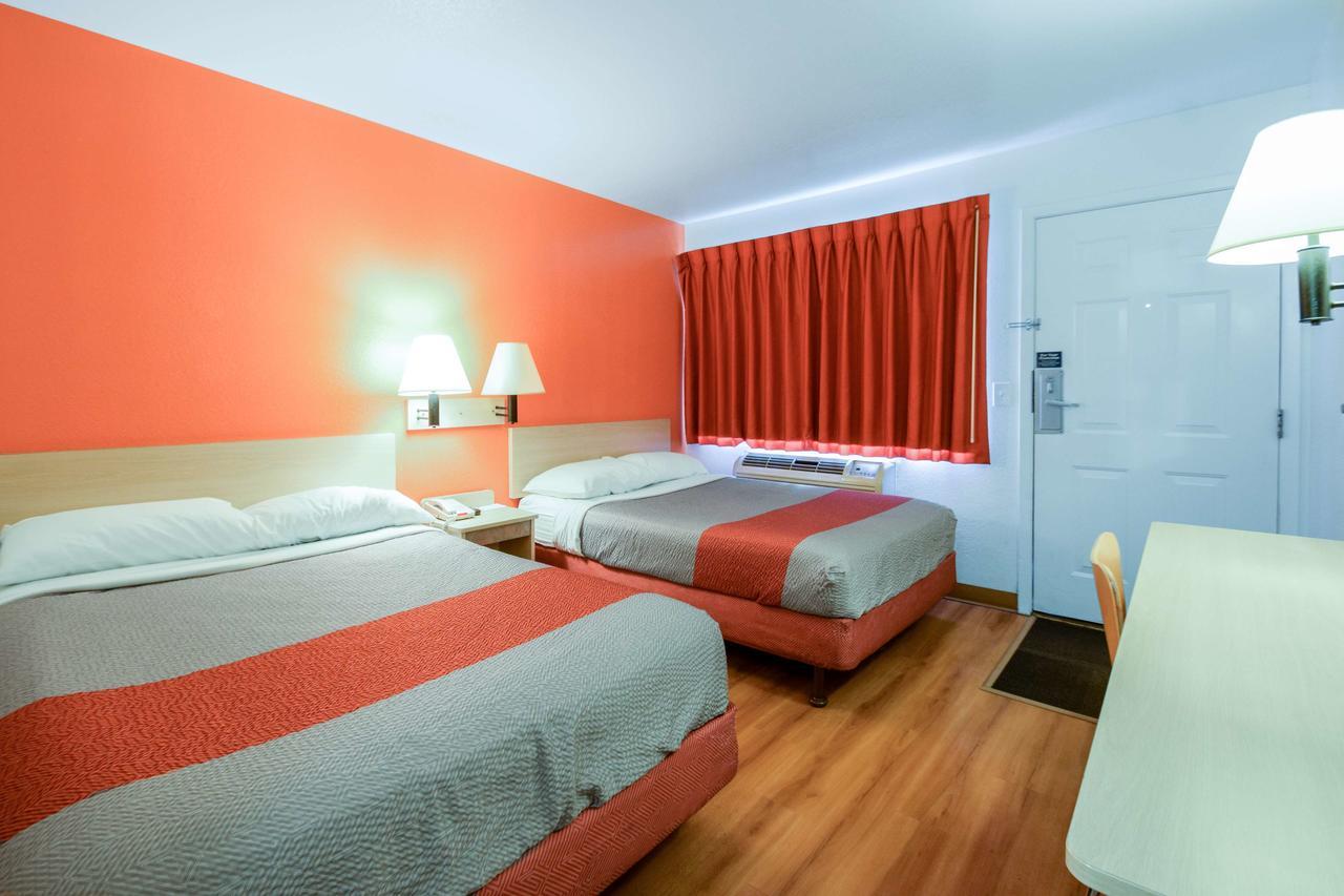 Motel 6-Kelso, Wa - Mt. St. Helens Экстерьер фото
