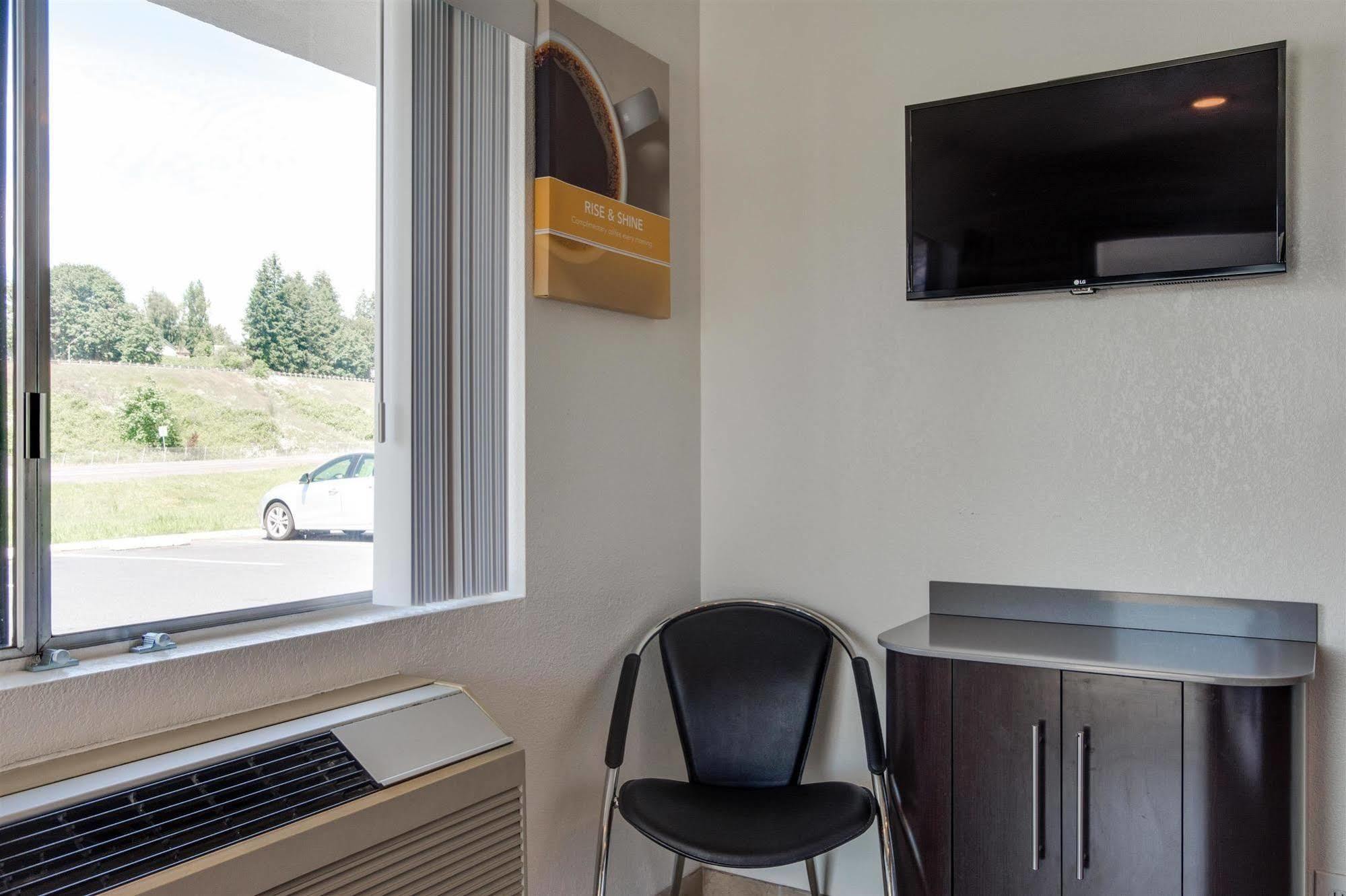 Motel 6-Kelso, Wa - Mt. St. Helens Экстерьер фото