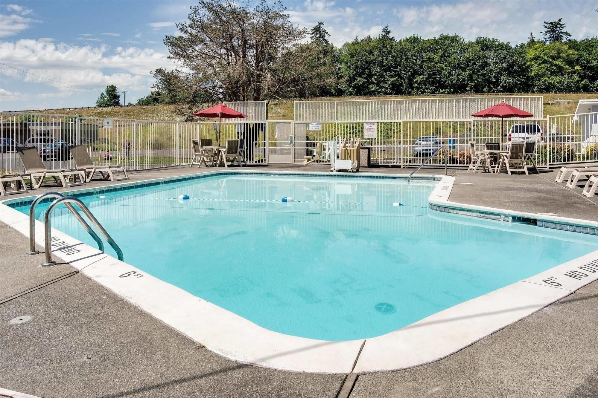 Motel 6-Kelso, Wa - Mt. St. Helens Экстерьер фото