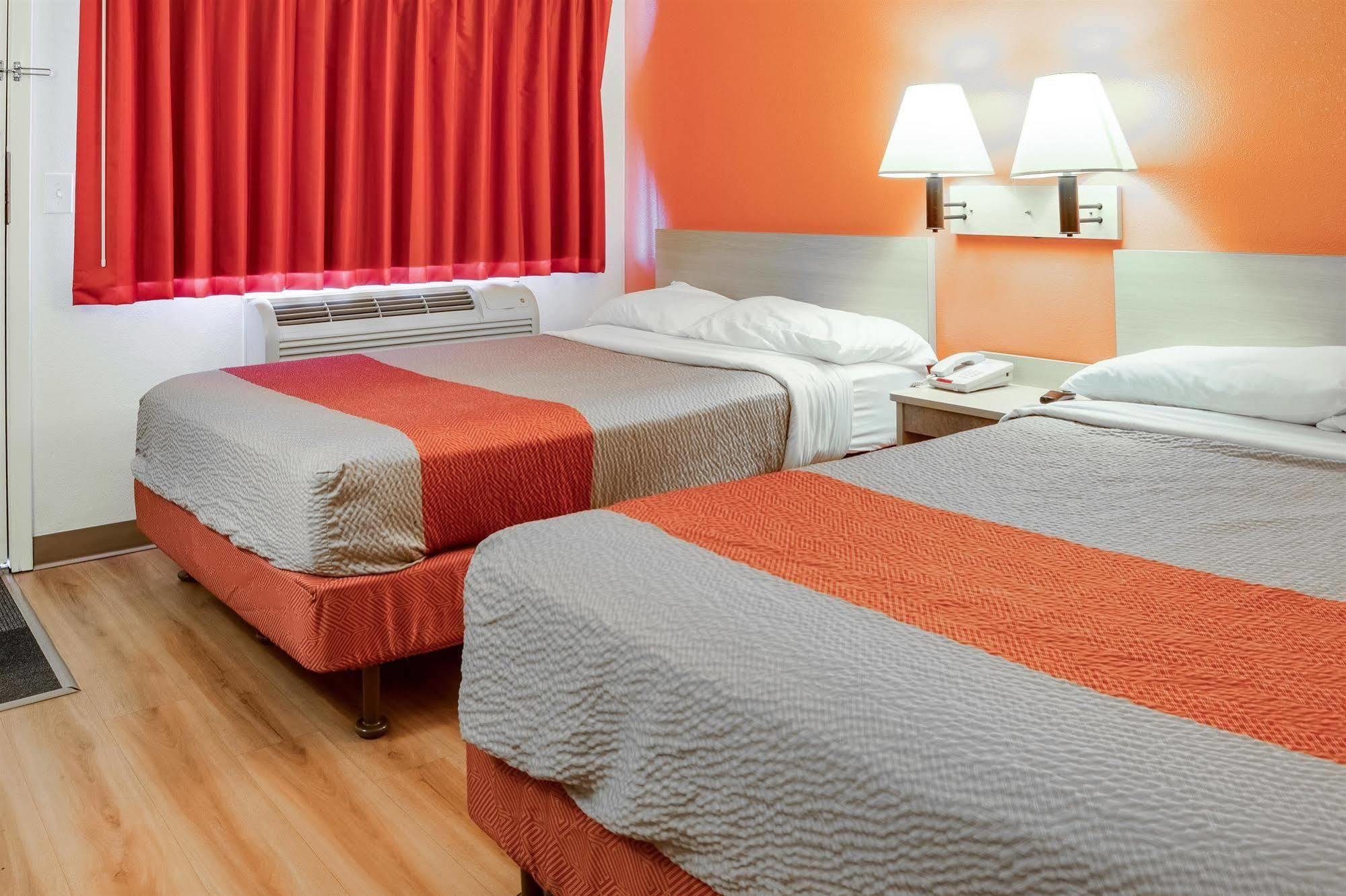 Motel 6-Kelso, Wa - Mt. St. Helens Экстерьер фото